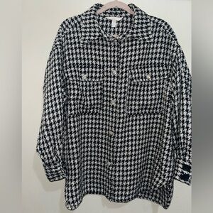 NWOT  Black And White Houndstooth Shirt/Jacket Shacket With Bejeweled Buttons